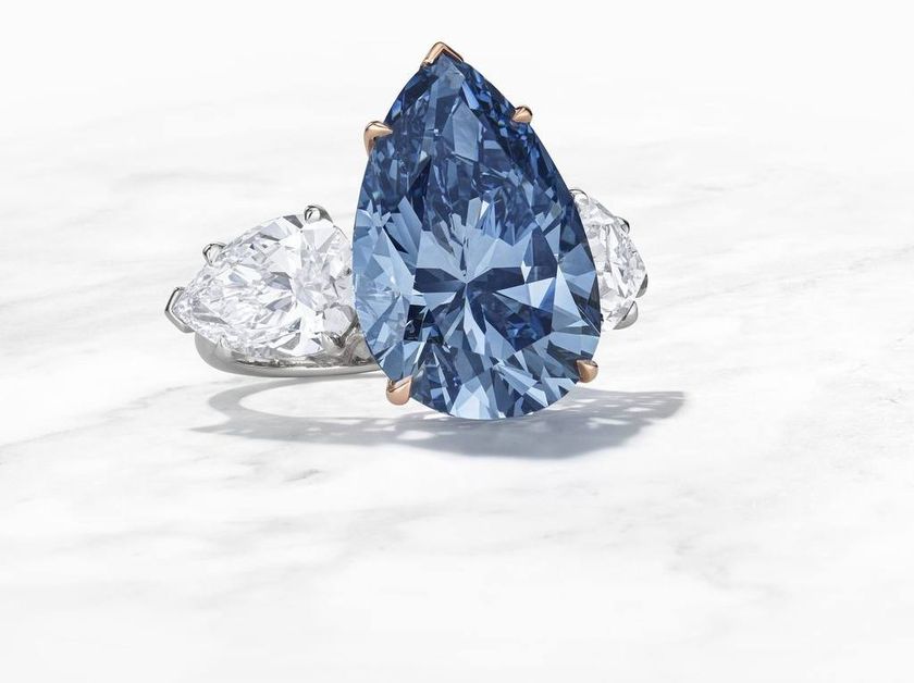 Fancy Blue · Pear Cut